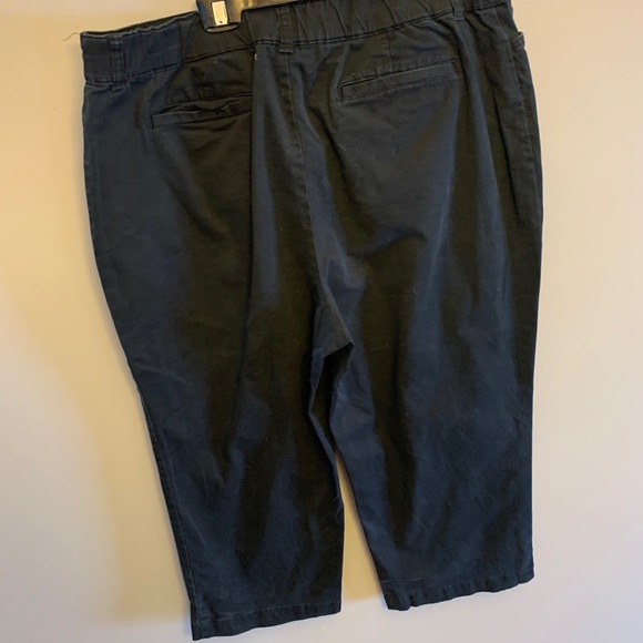 Comfy black capris, 16 - Picture 2 of 4